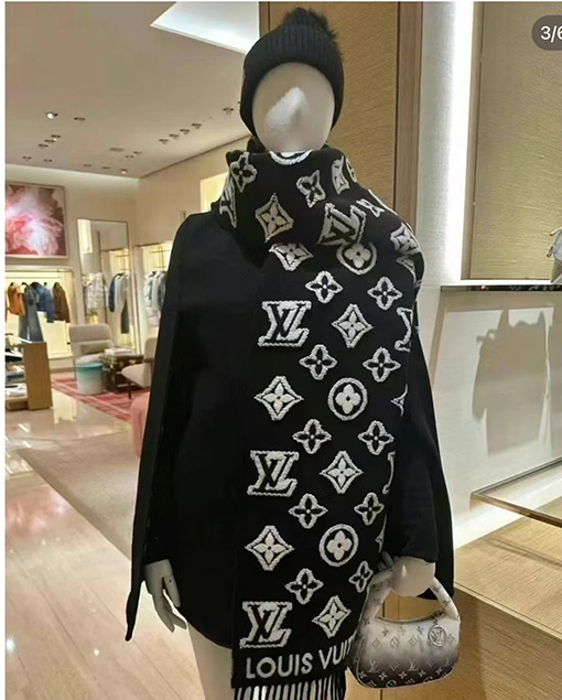 ルイヴィトンスーパーコピー 3D Monogram 新しいスカーフ