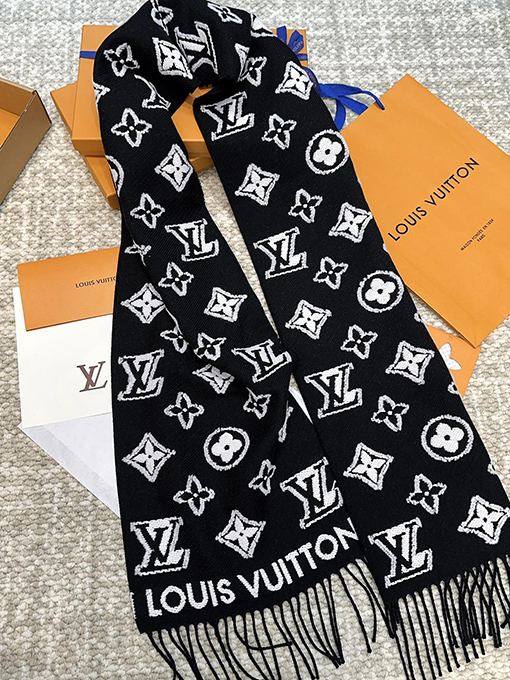 ルイヴィトンスーパーコピー 3D Monogram 新しいスカーフ