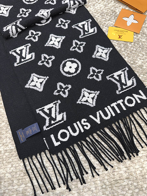 ルイヴィトンスーパーコピー 3D Monogram 新しいスカーフ