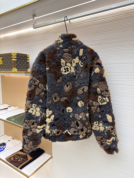 ルイヴィトンスーパーコピー テディフリースリバーシブルジャケット