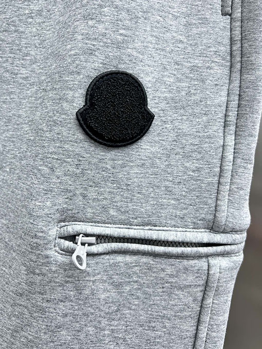 モンクレールコピー MONCLER レザーパッチ刺繍ロゴ厚のカジュアルパンツ