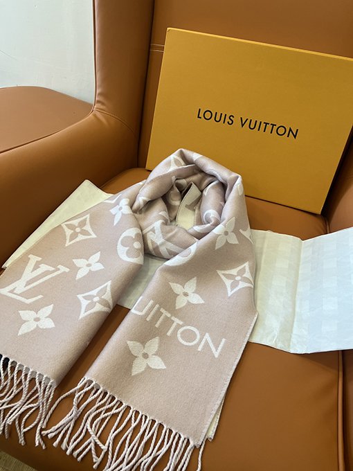 ルイヴィトン LV ESSENTIAL クラシックウールのスカーフ