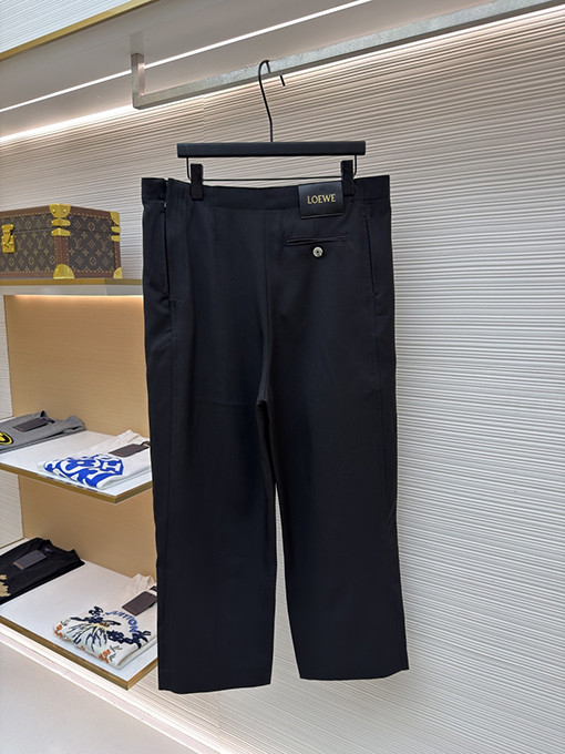 ロエベコピー LOEWE 黒のベルト付きズボン