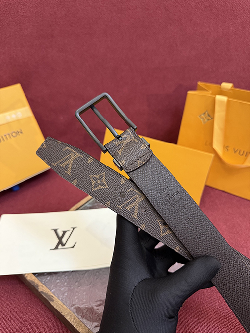 ルイヴィトンスーパーコピー LV Monogram 新しいエンボスフローラルレターベルト