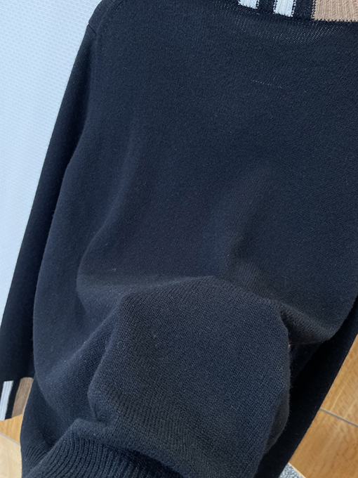 バーバリースーパーコピー ストライプクルーネックニットセーター