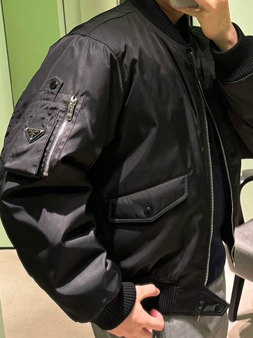 プラダ bomber 袖バッジフライトジャケットコットンコート