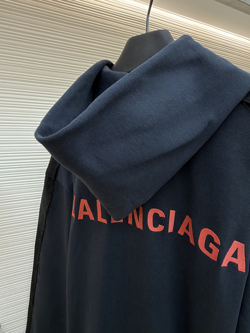 バレンシアガスーパーコピー Balenciaga 刺繍入りフード付きデニムジャケット