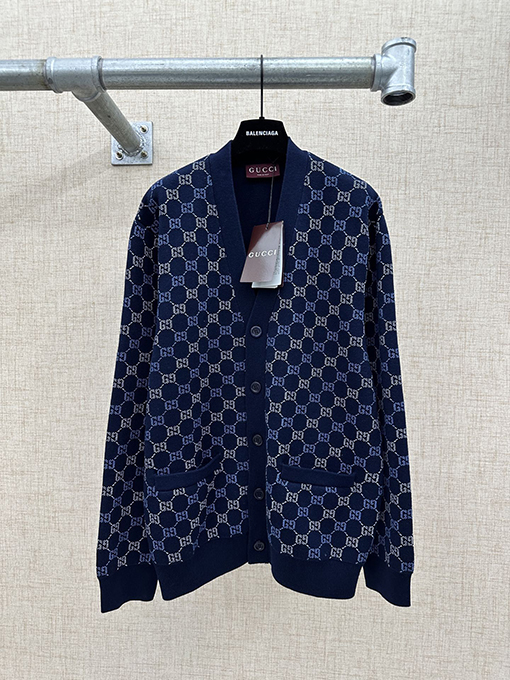 グッチ 両面ウールのジャカード織り厚カーディガン