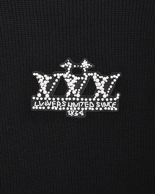 ルイヴィトン 胸元にクラシックなモノグラムロゴパール刺繍のセーター
