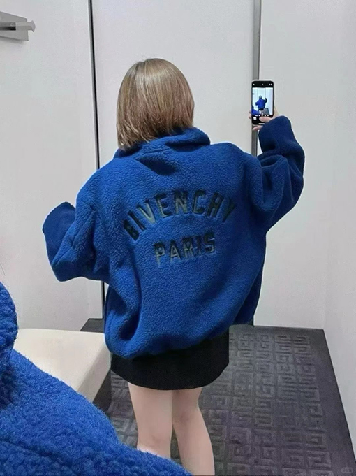 ジバンシイ GIVENCHY ふわふわのスタンドカラージップアップジャケット