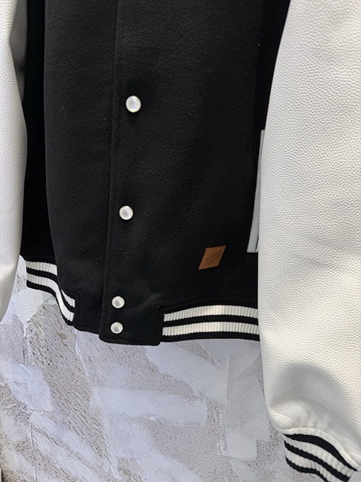 ルイヴィトン Nigo パッチワークレザーパールバックルレザートリムフロントポケットが付いたベースボールスタイルのベルト付きジャケット