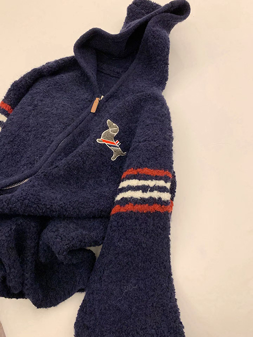 トムブラウンコピー プレッピースタイルの刺繍入り子犬のジップアップフード付きフリースカーディガン