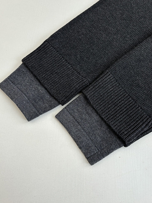 プラダ ホリデーコレクション カシミア&ウールブレンド リブニット クルーネックセーター