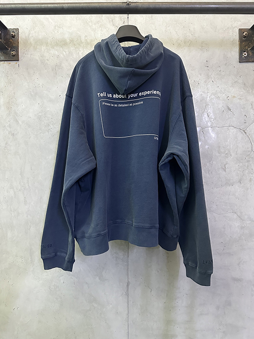 バレンシアガ BALENCIAGA 5つ星スローガンプリントパーカー