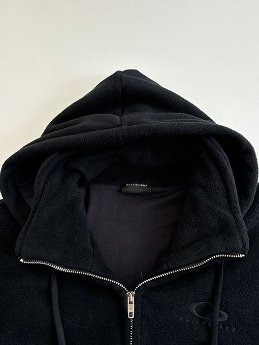 バレンシアガ Balenciaga 円形刺繍ツーウェイジッパーフード付きフリースジャケット