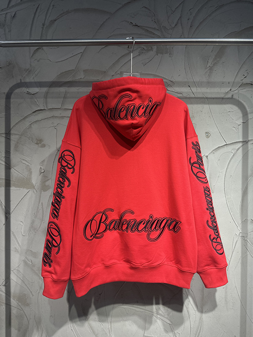 バレンシアガコピー Balenciaga 限定の馬年刺繍ロゴパーカー