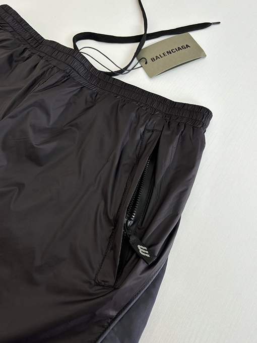 バレンシアガ BALENCIAGA SKIWEAR シリーズ 3B プリントフリース裏地スキーパンツ
