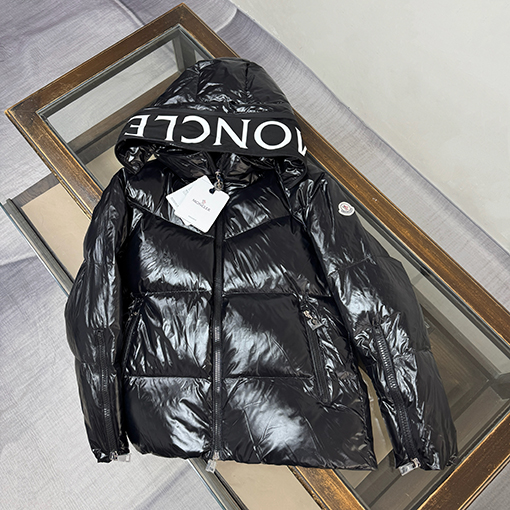 モンクレール Moncler Huppe 新モデルシリーズレディースショートパファージャケットとダウンコート