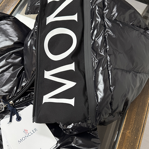 モンクレール Moncler Huppe 新モデルシリーズレディースショートパファージャケットとダウンコート