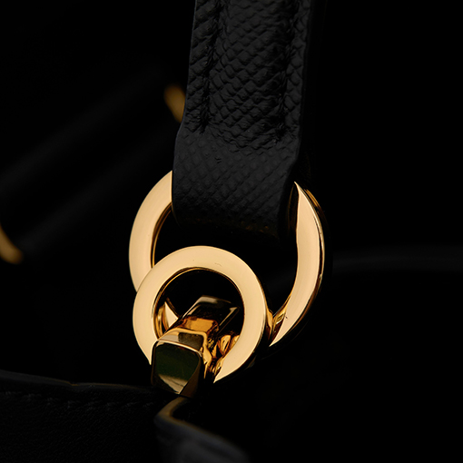 プラダ Saffiano 最新の人気レディースバケットバッグ