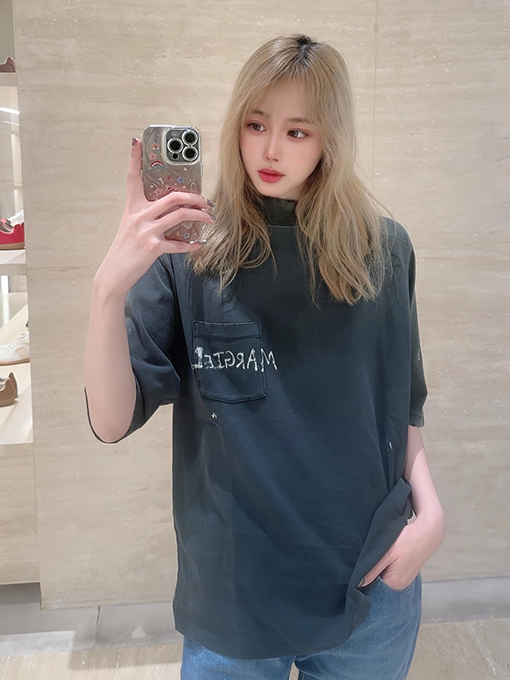 マルタンマルジェラ ダメージのグラフィティ半袖Tシャツ