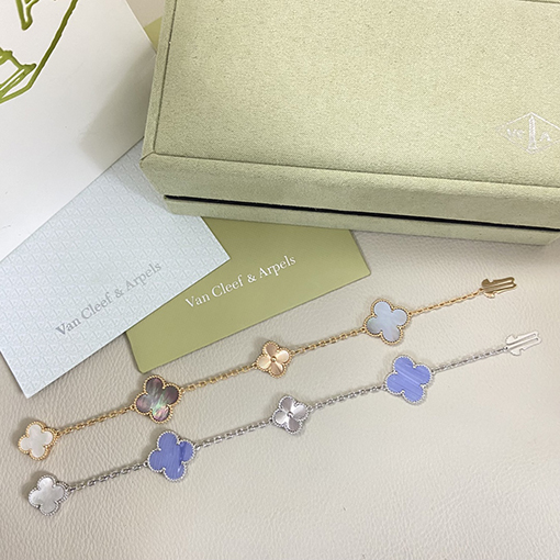 ヴァン クリーフ&アーペル 四つ葉のクローバーと四つ花のブレスレット