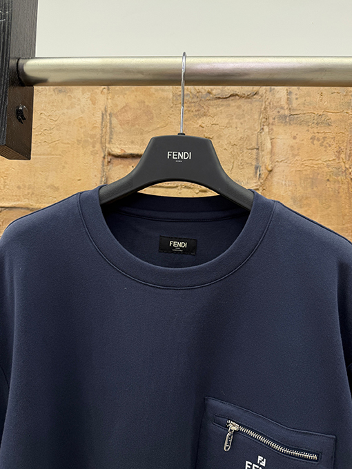 フェンディ FENDI ジッパー付きポケット半袖Tシャツ