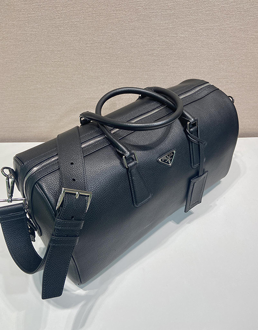 プラダ 新しい革製旅行バッグ