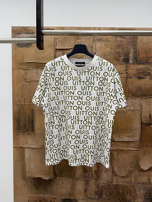 ルイヴィトン オールオーバーロゴ半袖Tシャツ