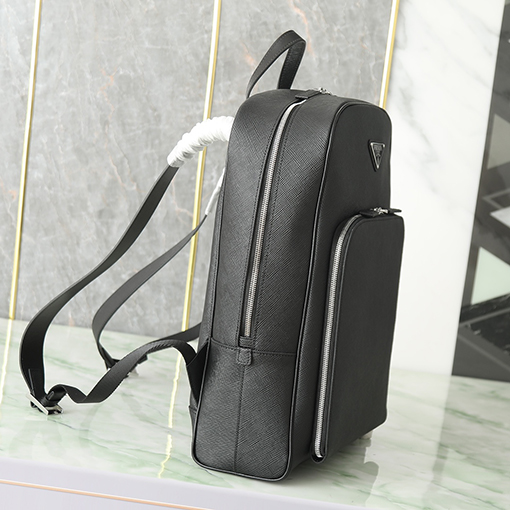 プラダ Saffiano 新しいクラシックバックパック