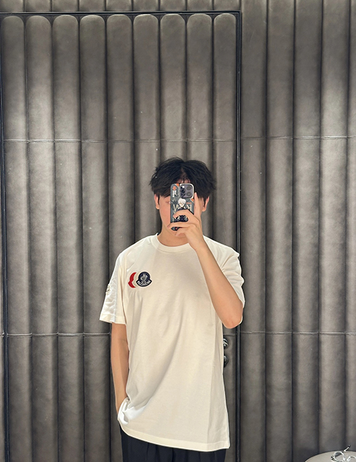 モンクレール ロゴクルーネック半袖Tシャツ