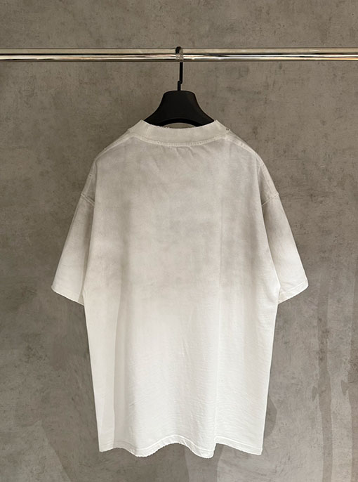 ルイヴィトンスーパーコピー 新作アップリケ刺繍半袖Tシャツ