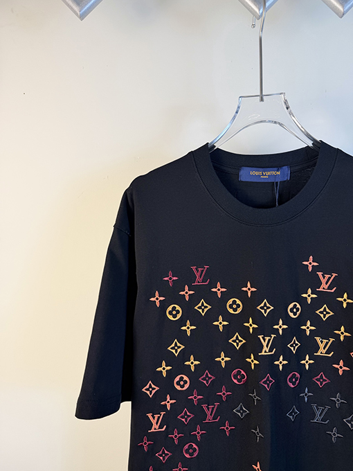 ルイヴィトンスーパーコピー 新しいランウェイ半袖Tシャツ