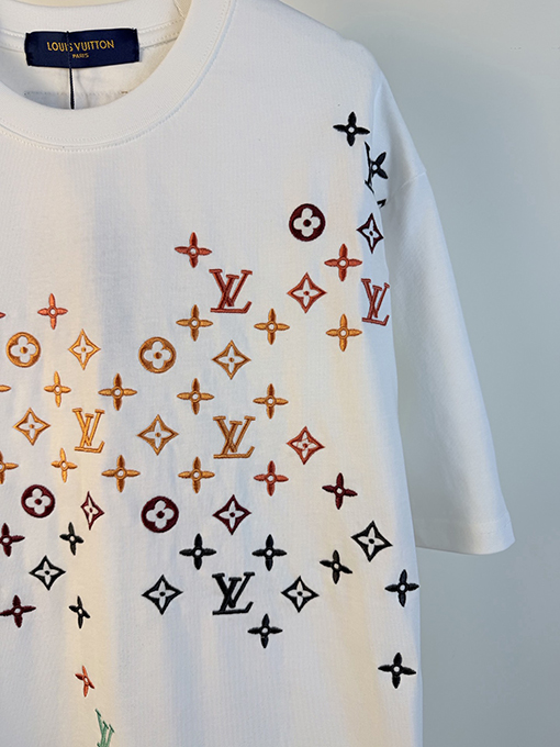 ルイヴィトンスーパーコピー 新しいランウェイ半袖Tシャツ