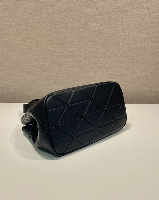 プラダスーパーコピー Symbole 新しいレディーストートバッグ