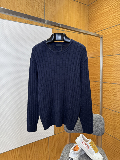 プラダコピー 三角形の竹編みクルーネックセーター