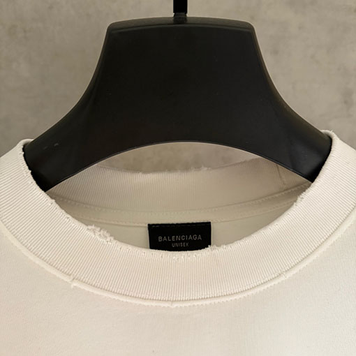 バレンシアガ Balenciaga クラシックな刺繍半袖Tシャツ