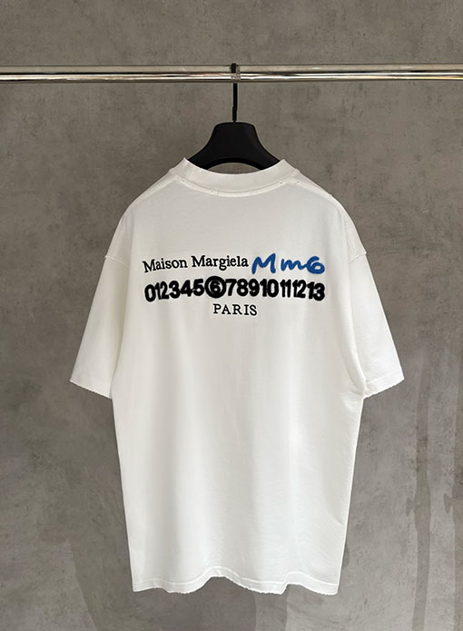マルタンマルジェラ Maison Margiela MM6 新モデルロゴ半袖Tシャツ
