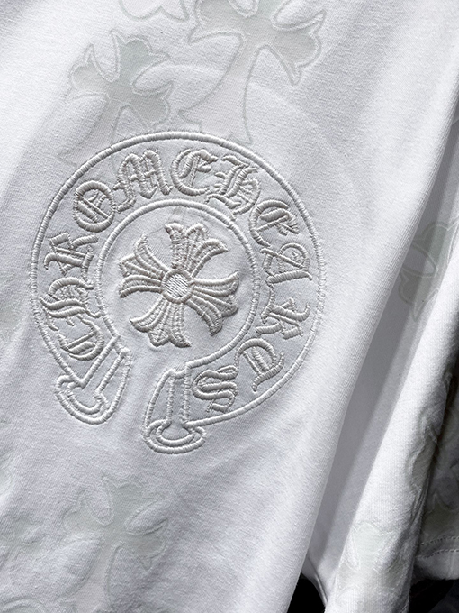 クロムハーツコピー 新デザインの光感応カラーチェンジクロス半袖Tシャツ