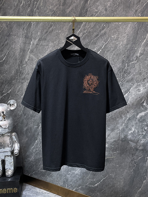 クロムハーツ ウォッシュとダメージをしたクラシックな馬蹄刺繍の半袖Tシャツ