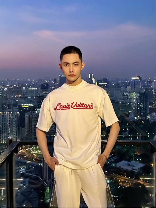 ルイヴィトンスーパーコピー LOUIS VUITTON レター刺繍クルーネック半袖Tシャツ