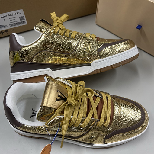 ルイヴィトンスーパーコピー LV Trainer Sneaker 新モデルカップルスニーカー