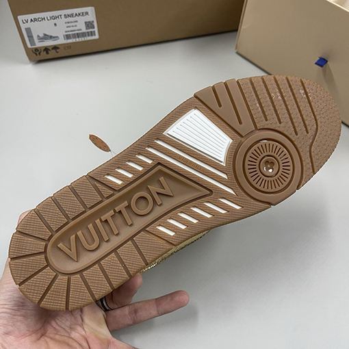 ルイヴィトンスーパーコピー LV Trainer Sneaker 新モデルカップルスニーカー