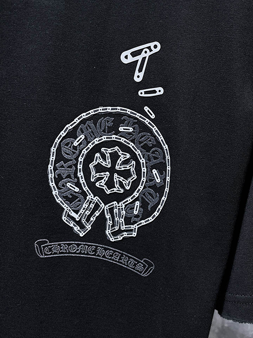 クロムハーツ クラシックな馬蹄のフロックレタリング半袖Tシャツ