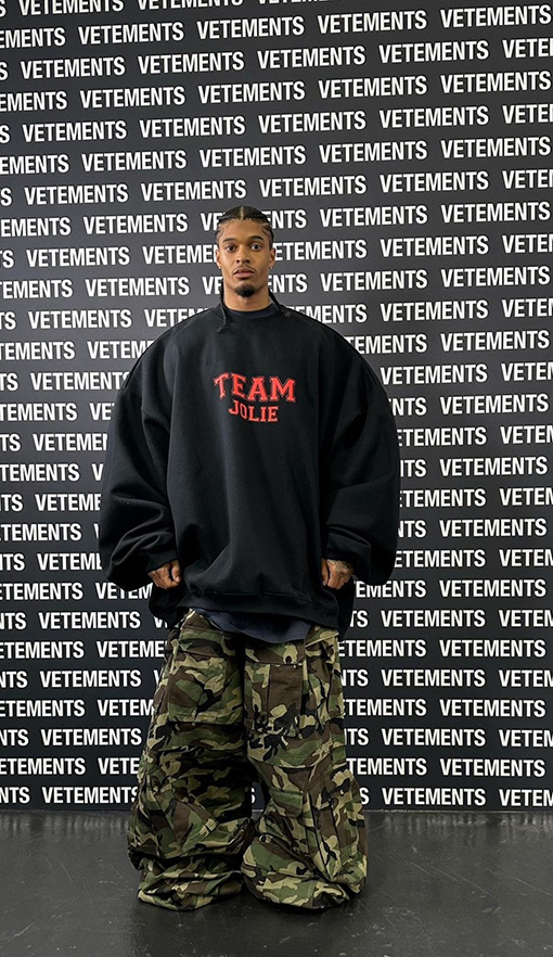 ヴェトモン VETEMENTS チームプリントクルーネックスウェットシャツ