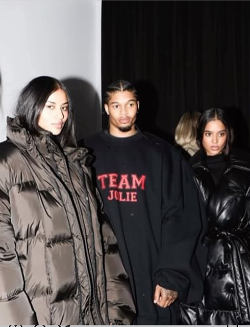 ヴェトモン VETEMENTS チームプリントクルーネックスウェットシャツ