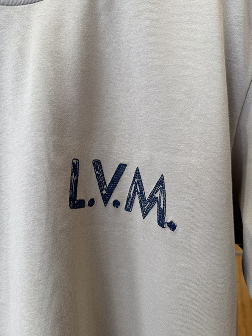 ルイヴィトン L.V.M. ロゴ刺繍半袖Tシャツ