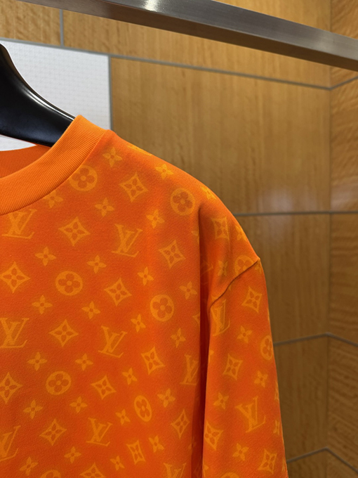 ルイヴィトン モノグラム柄クルーネック半袖Tシャツ