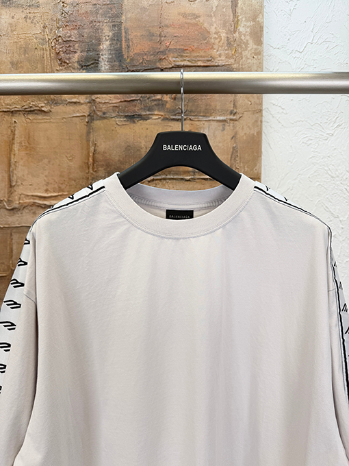 バレンシアガ リボン半袖Tシャツ