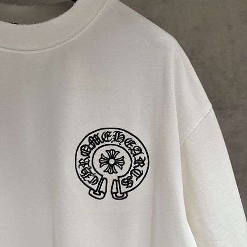 クロムハーツ 新モデル刺繍半袖Tシャツ